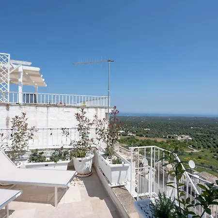 Guesthost - Casa Basilico With Terrace 오스투니