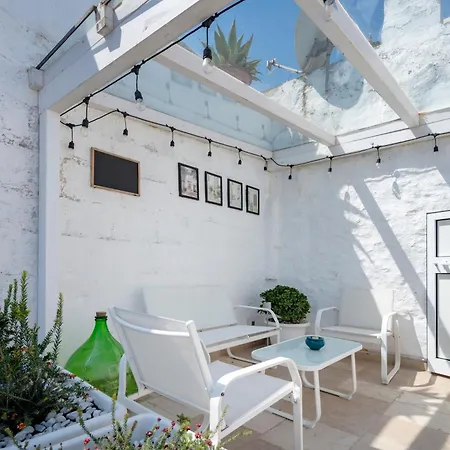 Guesthost - Casa Basilico With Terrace Ostuni